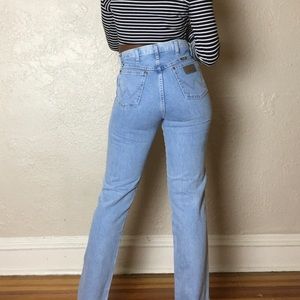 High rise vintage wrangler denim jeans